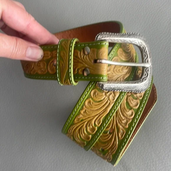 The Leatherhead | Accessories | Cowboy Style Leather Belt  display picture 2